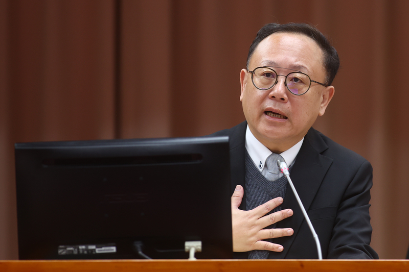 文化部長史哲表示，文化部將朝修訂「文化創意產業發展法」，對加價轉售及大量掃票行為予以重罰。(圖：中央社)