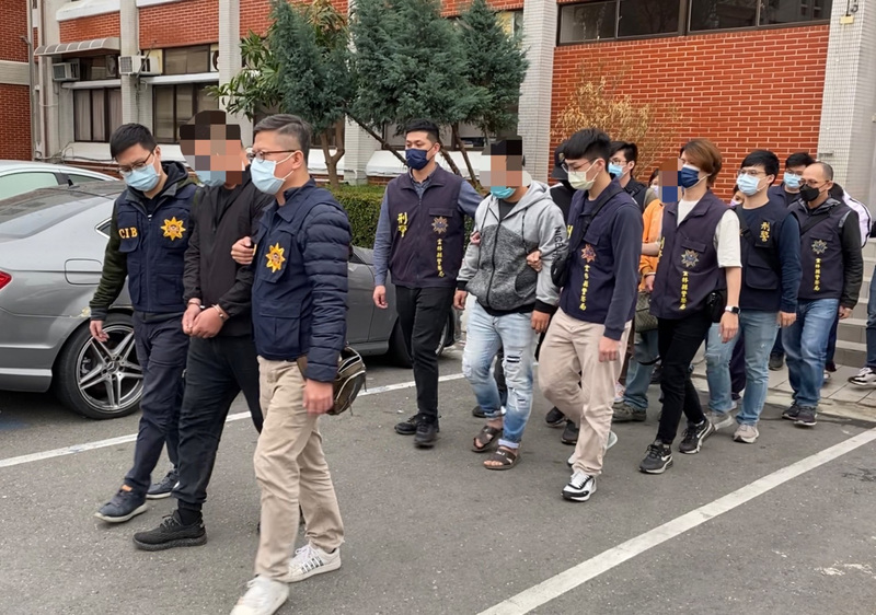 2022年接獲「柬埔寨豬仔案件」，經調查拘獲嫌犯陳男、林男等人，2人涉犯刑法買賣人口未遂等罪，向法院聲請羈押3月3日獲准。(圖:中央社)