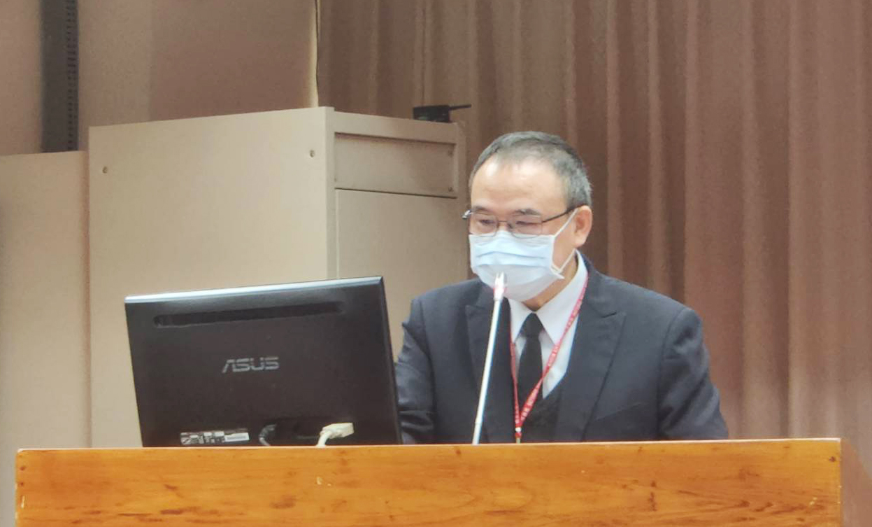 故宮院長蕭宗煌今天(6日)在立法院教委會受訪表示，今年北院參觀人數希望達到百萬以上，故宮會想辦法努力。(江昭倫 攝)