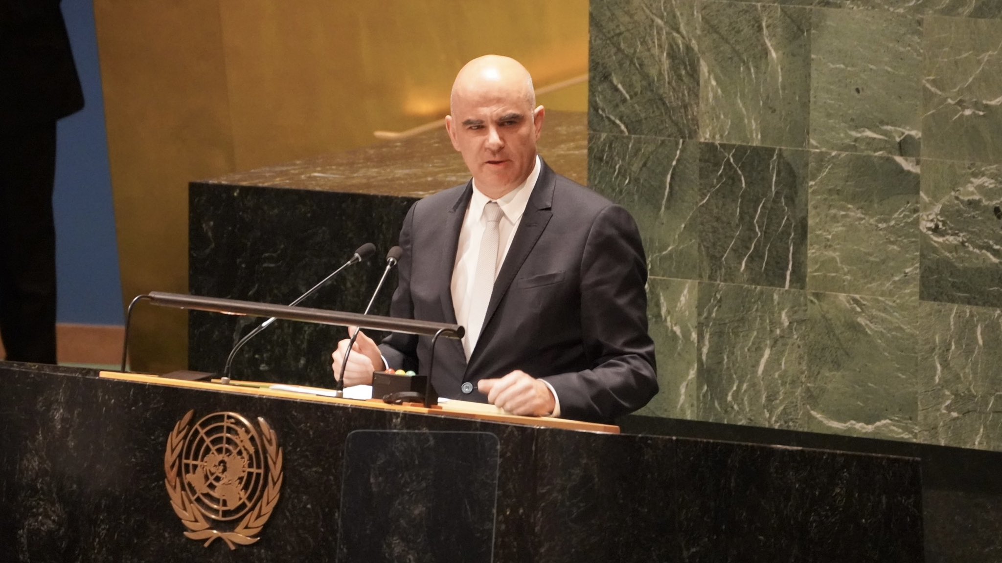 瑞士總統柏塞茲(Alain Berset)7日出席聯合國「婦女地位委員會」大會（CSW）。(推特)