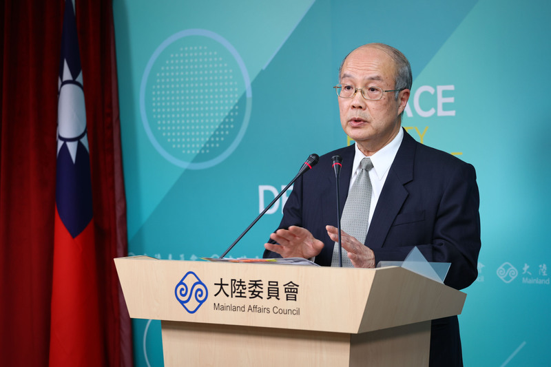 陸委會副主委詹志宏9日下午宣布，自10日起優先規劃開放深圳、廣州、南京、重慶、杭州、福州、青島、武漢、寧波、鄭州等10個定期航班航點。(圖：中央社)