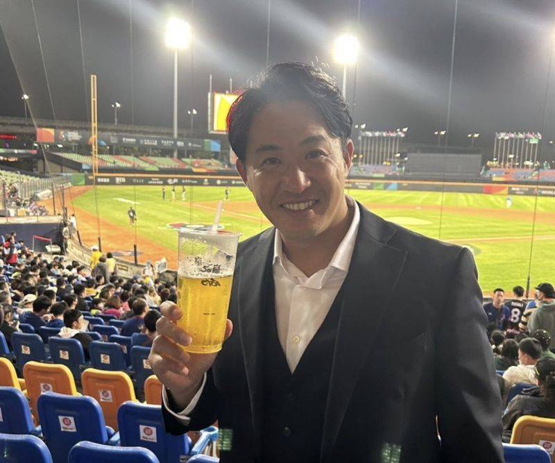 日本前職棒明星五十嵐亮太來台採訪世界棒球經典賽A組預賽。(IG)