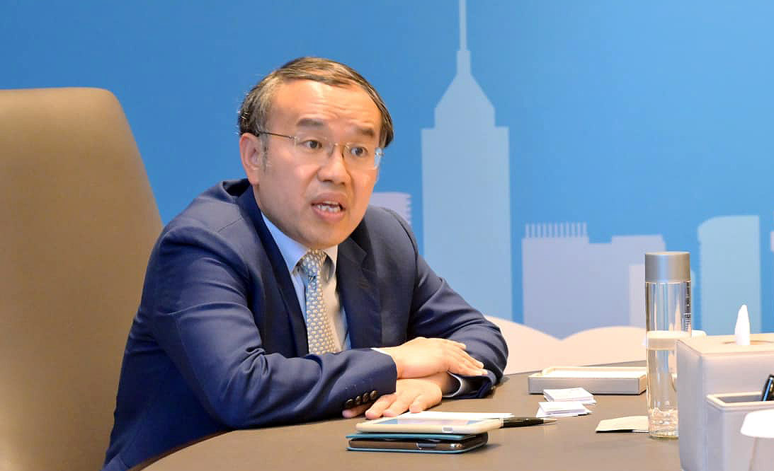 香港政府財經事務及庫務局局長許正宇將在4月訪問英國。(翻攝自「財經事務及庫務局 Financial Services and the Treasury Bureau」臉書)