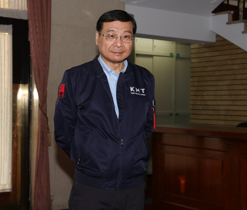 國民黨立法院黨團總召曾銘宗2日表示，在野整合的意思為整合所有可整合的個人與力量，希望達成2024年國民黨重返執政、立法院席次過半的目標。(圖：中央社)