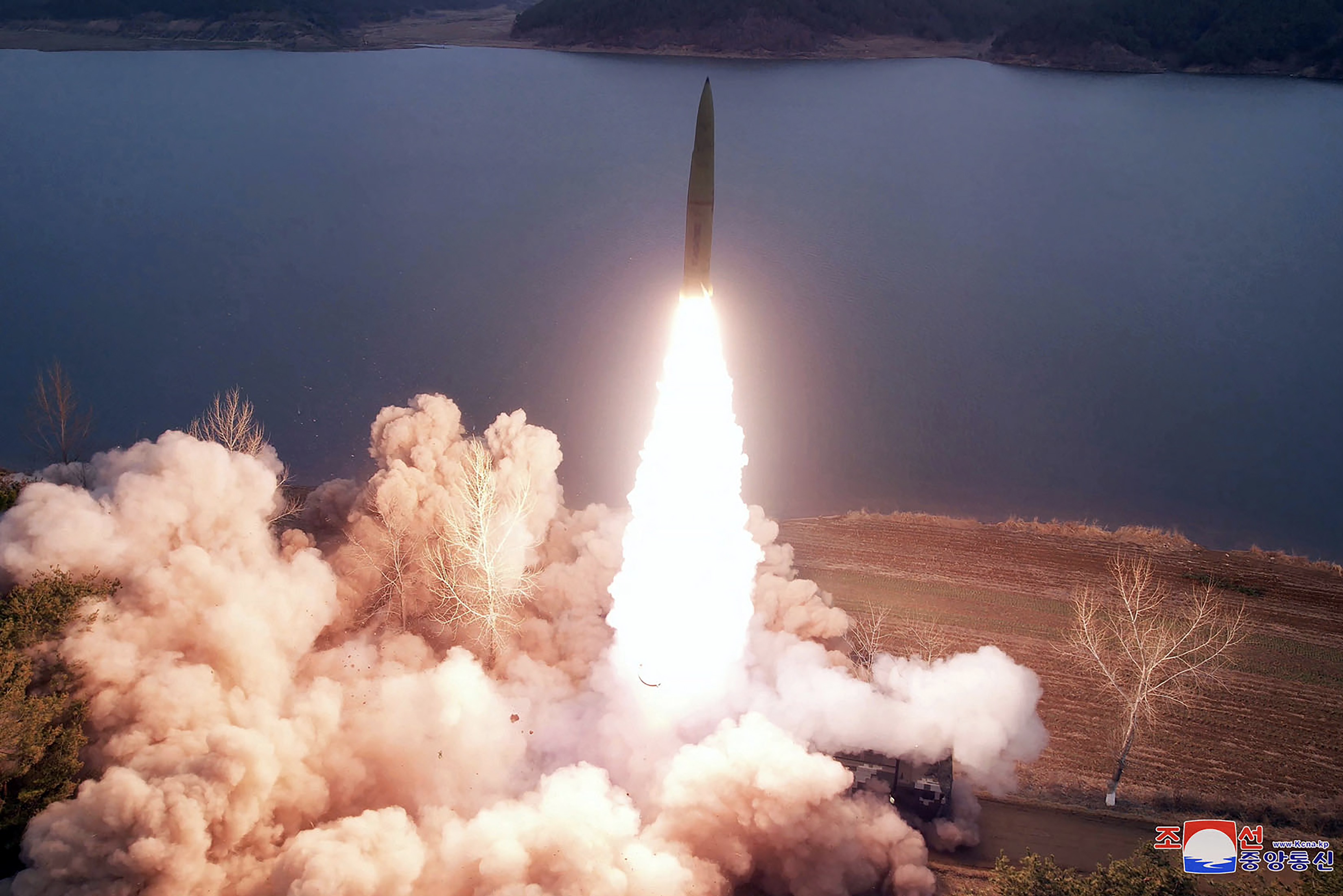 北韓17日試射一枚短程彈道飛彈。(資料照片/AFP)