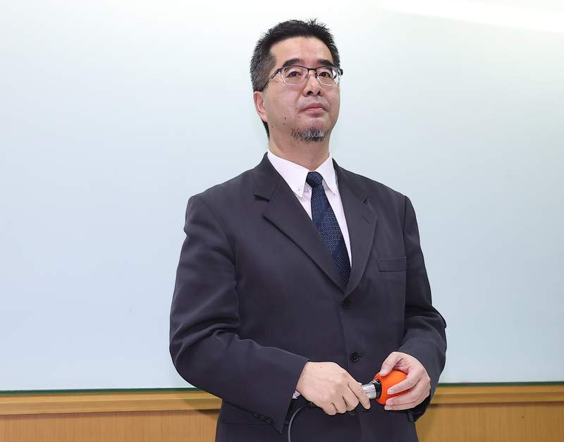 前總統馬英九將於3月27日赴中國大陸祭祖，並率青年學子與中國大陸學生交流，將是首位訪問中國大陸的卸任元首。圖為馬英九基金會執行長蕭旭岑20日在台北舉行記者會說明相關行程規劃。中央社記者張新偉攝  112年3月20日 (圖：中央社)