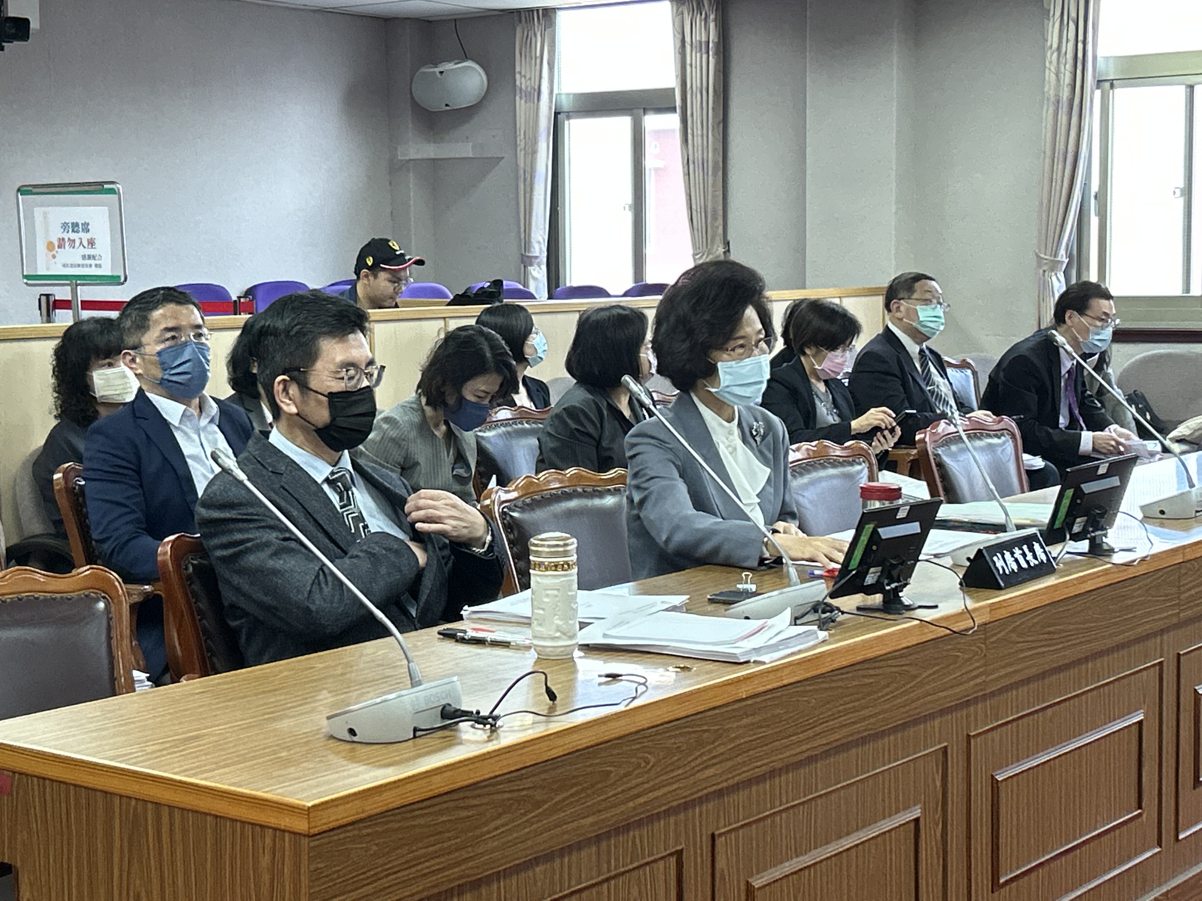 立法院司法及法制委員會今天(23日)邀請監察院秘書長朱富美列席說明立法計畫，並備質詢。(趙婉淳攝)