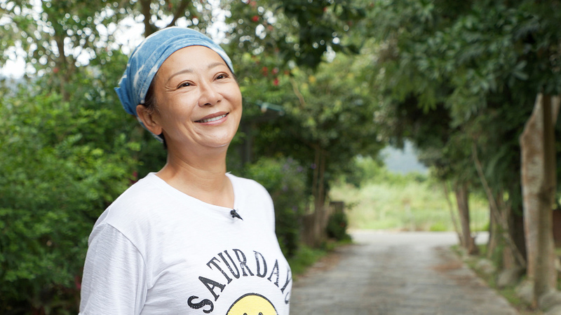 藝人曹蘭（圖）近期受邀擔任實境節目「誰來晚餐14」嘉賓，拜訪同樣移居台東、展開第二人生的夫妻檔。曹蘭分享定居台東的主因是為了愛犬們，希望牠們能自由行動。（公視提供）中央社記者葉冠吟傳真  112年3月23日 (圖：中央社)