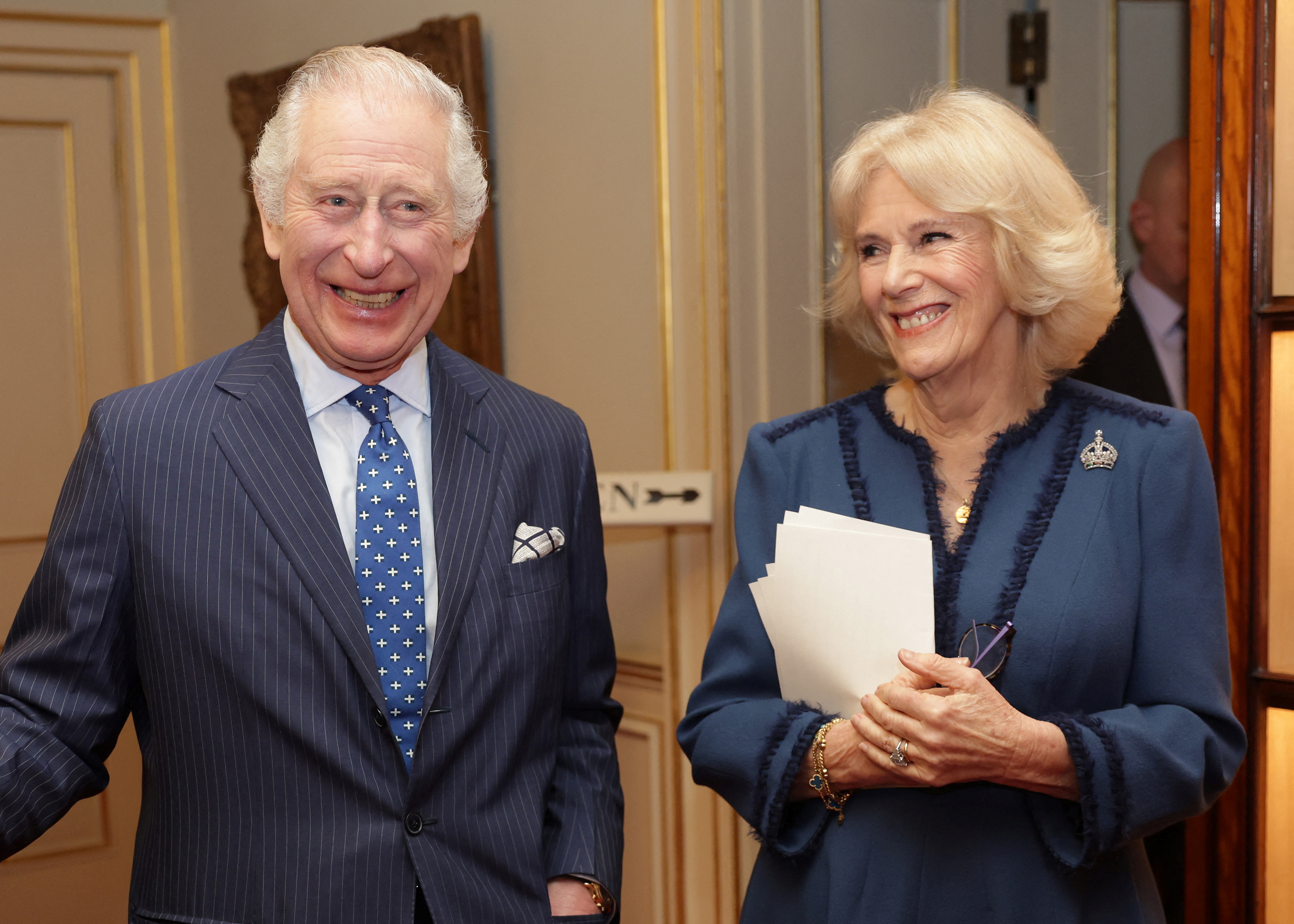 英國國王查爾斯三世(King Charles III)與王后卡蜜拉(Queen Consort Camilla)。（路透社/達志影像）