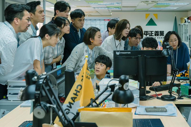 Netflix上映的幕僚職人劇《人選之人：造浪者》（圖：Netflix提供／中央社)