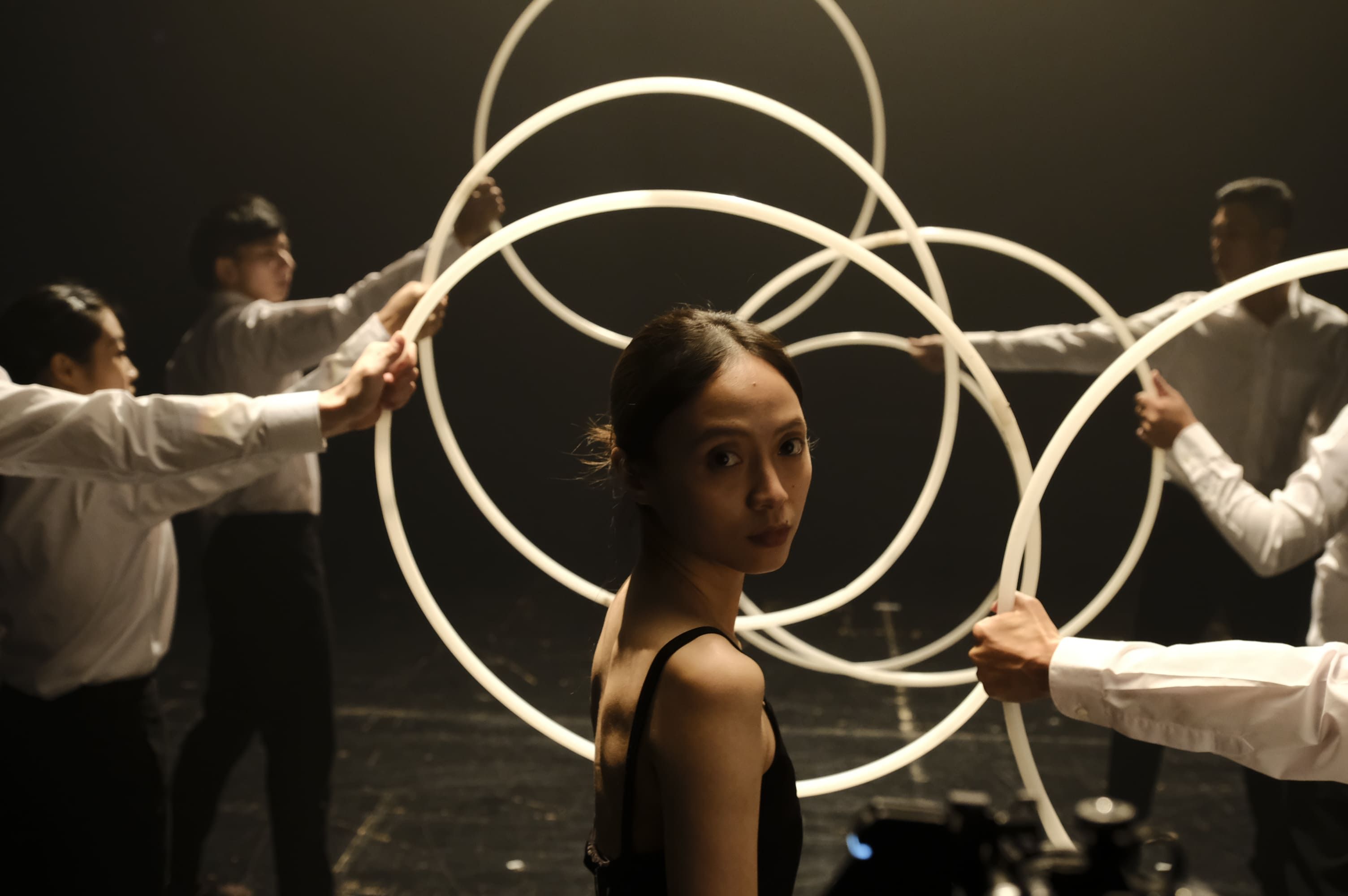 河床劇團與FOCA福爾摩沙馬戲團首次合作，帶來新作《夢與陰影》。(兩廳院提供)