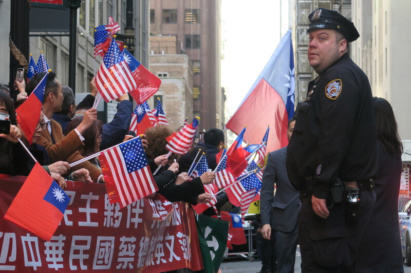 ◎劉必榮時間：共榮之旅啟動、以色列政治魔術師還能變出白兔？蒲亭為下階段談判拉高姿態、法中俄美都想插旗非洲 episode artwork