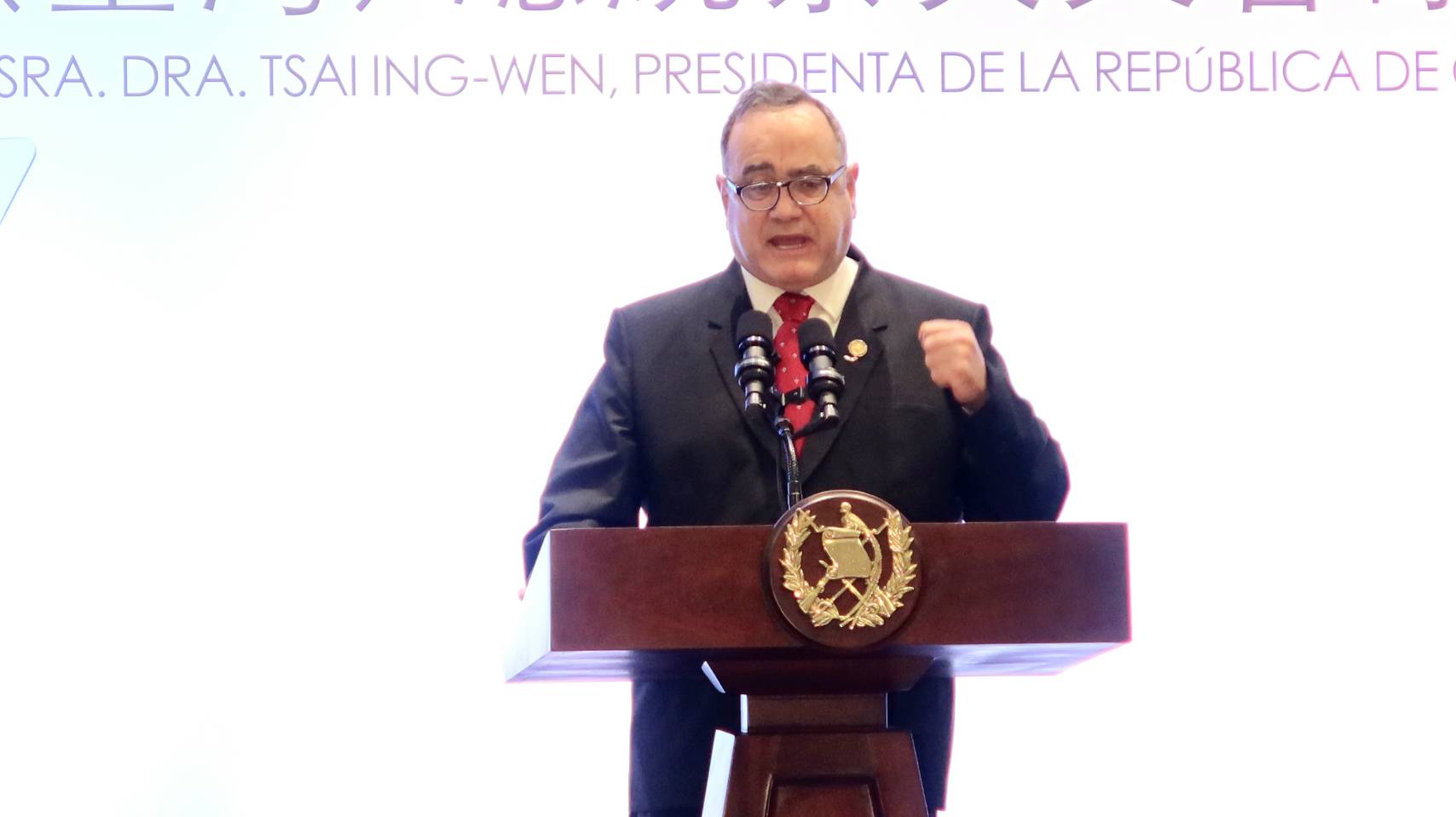 瓜地馬拉總統賈麥岱在蔡英文總統的答謝宴上強調台瓜邦誼永固，並在最後高呼「台灣萬歲」。(歐陽夢萍 攝)