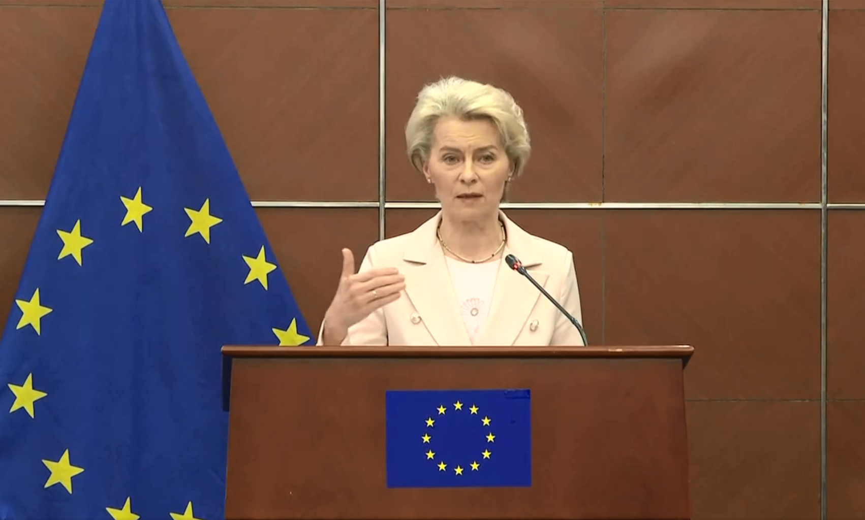 歐盟執委會主席范德賴恩(Ursula von der Leyen)。(圖:Ｘ@vonderleyen)