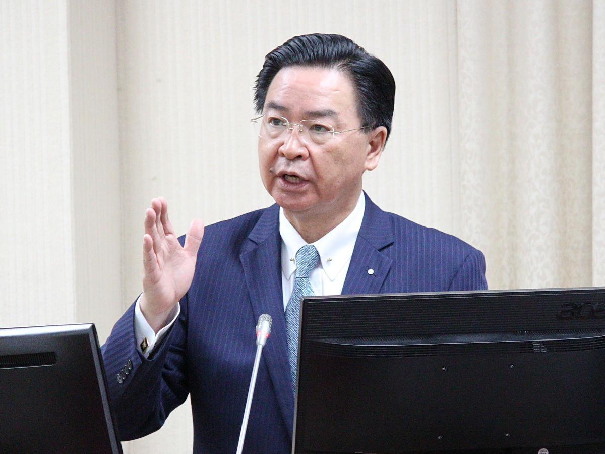 外交部長吳釗燮10日在立法院表示，總統過境時與美國眾院議長麥卡錫會面並發表公開談話，象徵台美進展神速的關係 (央廣記者王照坤 攝)