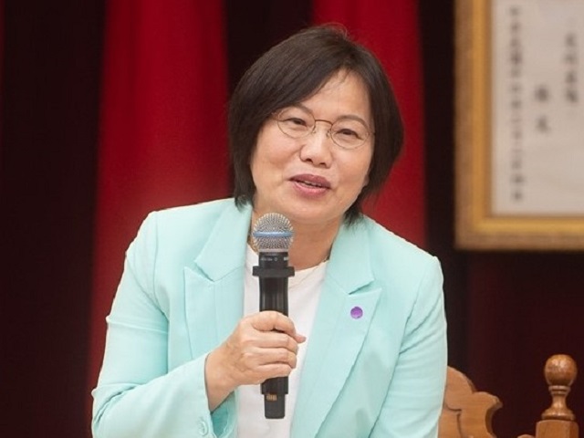 民進黨團幹事長劉世芳1日表示，尊重個人退選或無法接受徵召的決定，但「民主大聯盟」團結性非常高，盼外界不要懷疑「民主大聯盟」的戰鬥力。(圖：劉世芳臉書)