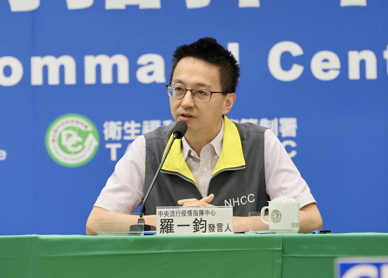 疾管署副署長羅一鈞說，後續走向需要視未來人潮聚集是否讓疫情變化，現階段公費流感抗病毒藥物擴大使用對象延長到4月底。(圖：中央社)
