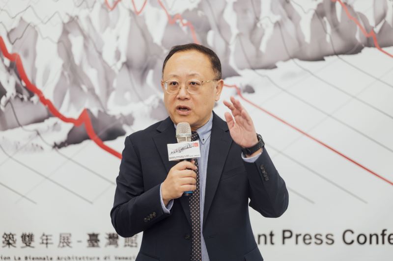 文化部長史哲25日在行前記者會上表示，現在可說是台灣在國際能見度、知名度最高的時刻，參展團隊任重道遠。(圖：文化部)