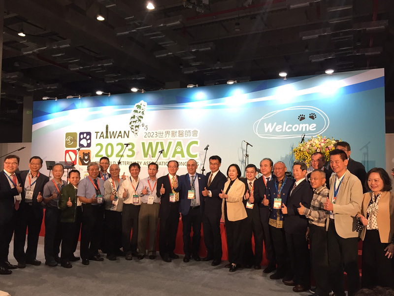 第38屆世界獸醫師大會(WVAC)26日至29日在南港展覽館2館舉行，台灣是繼日、韓之後，亞洲第三個主辦國，共有20幾國、逾2000人與會。(圖：中央社)
