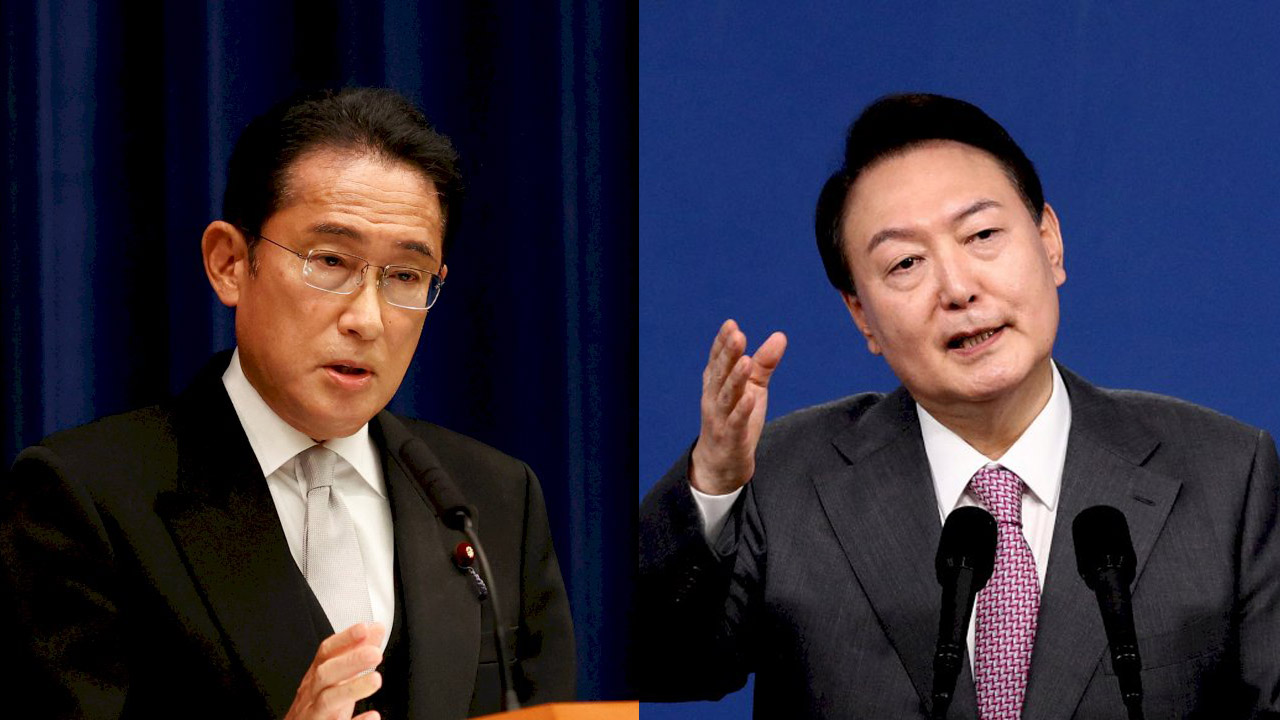 日本共同社29日報導，首相岸田文雄(左)將在未來幾週內訪問首爾，會見南韓總統尹錫悅(右)。(資料合成照/路透社/達志影像)