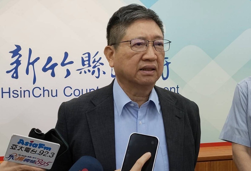 新竹縣縣長楊文科(圖)遭批評竹北氣爆未到現場坐鎮指揮，楊文科今天表示，昨日因既定行程訪日，絕無隱瞞出國。資料照片。 (圖：中央社)