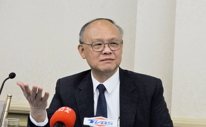 行政院政務委員鄧振中26日表示，台美雙方皆樂見將簽署21世紀貿易倡議的首批貿易協定，並同意盡快展開下一階段談判。(資料照/中央社)