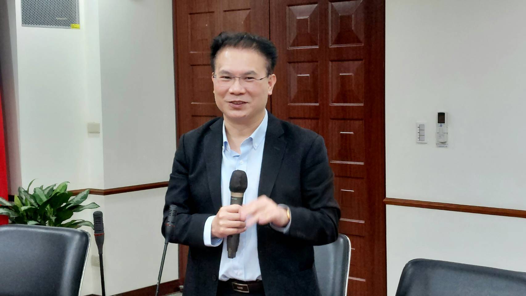 法務部常務次長黃謀信。(資料照片/歐陽夢萍 攝)