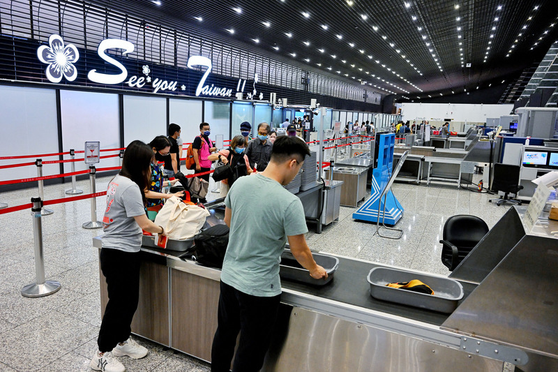 桃園國際機場因應日本G7峰會舉行期間強化航空保安需求，14日晚間6時起到23日加強飛日本航班安檢作業。(圖：中央社)