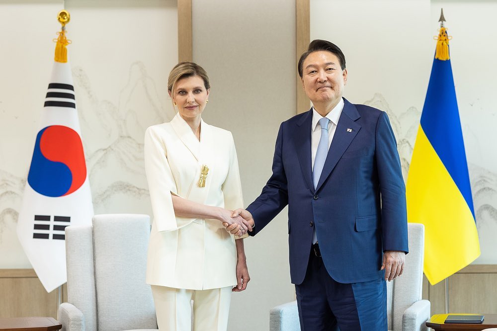 烏克蘭第一夫人歐倫娜‧澤倫斯基（Olena Zelenska）16日會見韓國總統尹錫悅。 (圖:歐倫娜IG)
