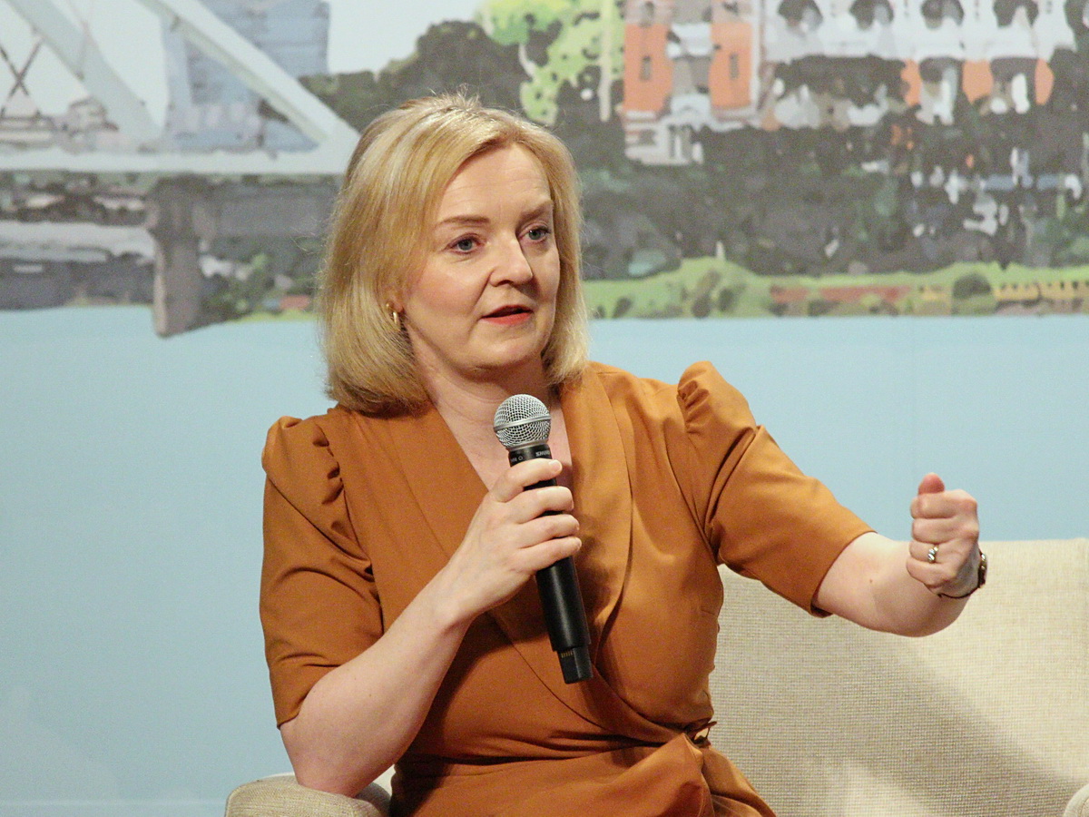 英國前首相特拉斯(Liz Truss)17日表示，北約在與印太區域進行更多安全方面的合作時，台灣也應包括在內 (央廣記者王照坤 攝)