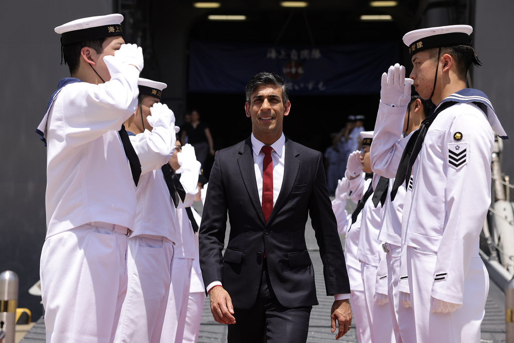 英國首相蘇納克(Rishi Sunak)抵達日本參加G7領導人高峰會。(Twitter@RishiSunak)