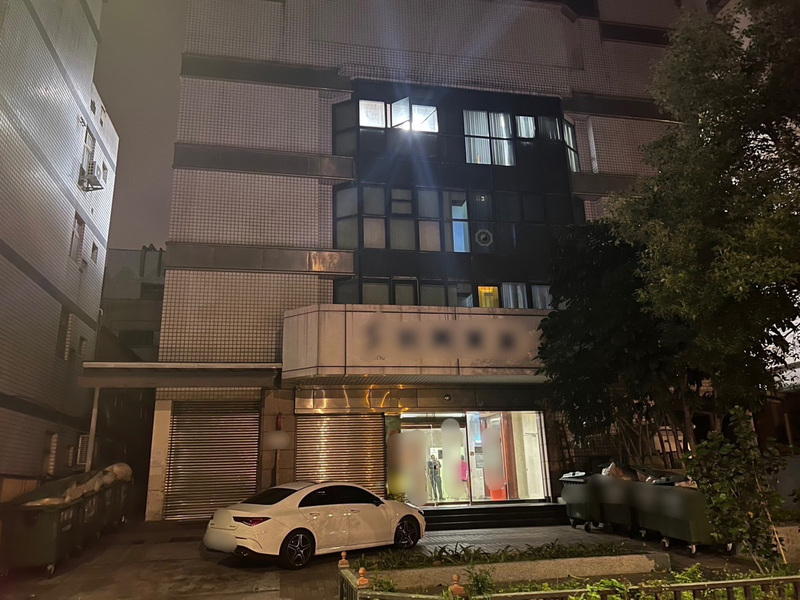 新北產業園區17日晚間發生工安意外，就讀黎明技術學院的越南籍女學生，在新北產業園區內食品加工廠實習時，不慎遭烘焙器具壓傷，經送醫仍不治。(圖：中央社)