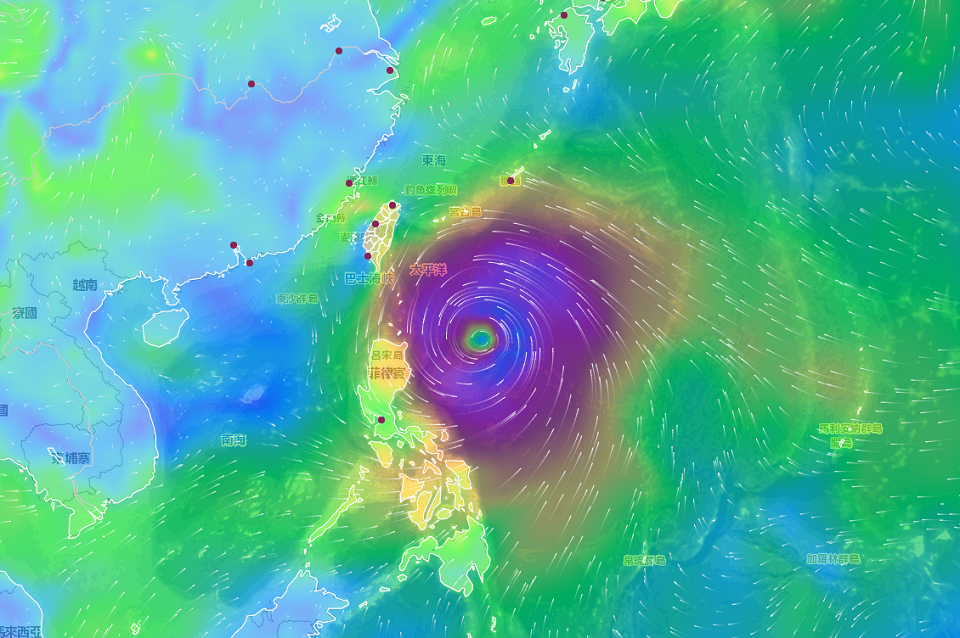 隨著中颱「瑪娃」進逼，中央氣象局將於29日晚間8時30分發布海上颱風警報。(圖：氣象局)