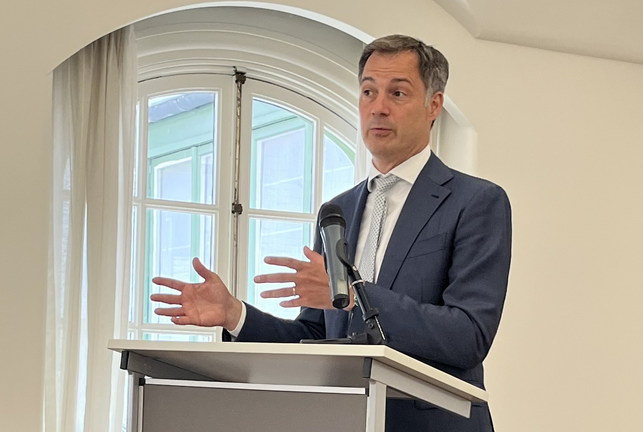 比利時總理德克魯(Alexander De Croo)。(圖:推特)