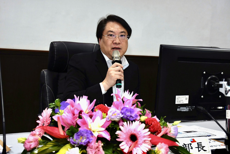 內政部長林右昌表示，都更危老需要各種專業合作、中央地方努力才能推進，不是喊口號就能成功。 (圖：中央社檔案照片)