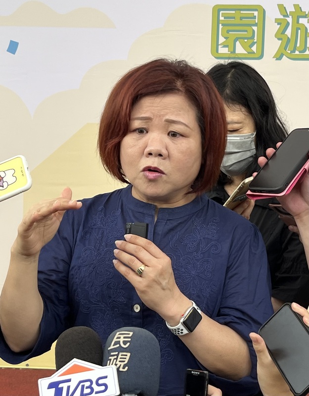 勞動部長許銘春表示，將建立性騷擾類型和申訴制度指引，並強化性平委員會專業功能，盼給予被害人更多支持。(圖：中央社)