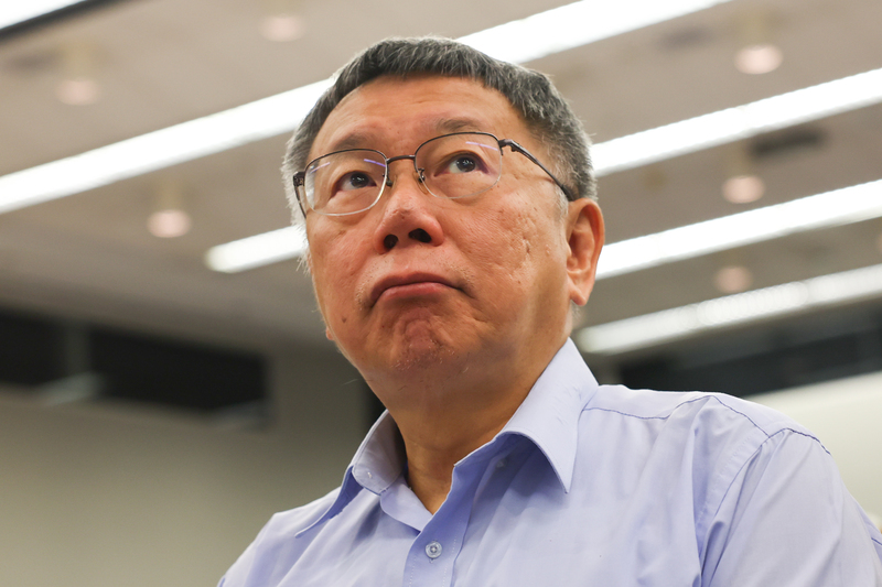 台灣民眾黨主席、總統參選人柯文哲表示，台灣應重視資安保護，台海若發生衝突，首當其衝恐怕是網路攻擊，政府應多注入資金發展資安。(圖：中央社)