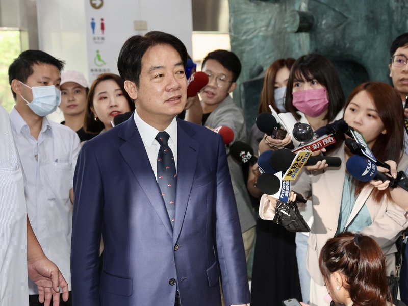 副總統賴清德（前左）。 (圖：中央社)