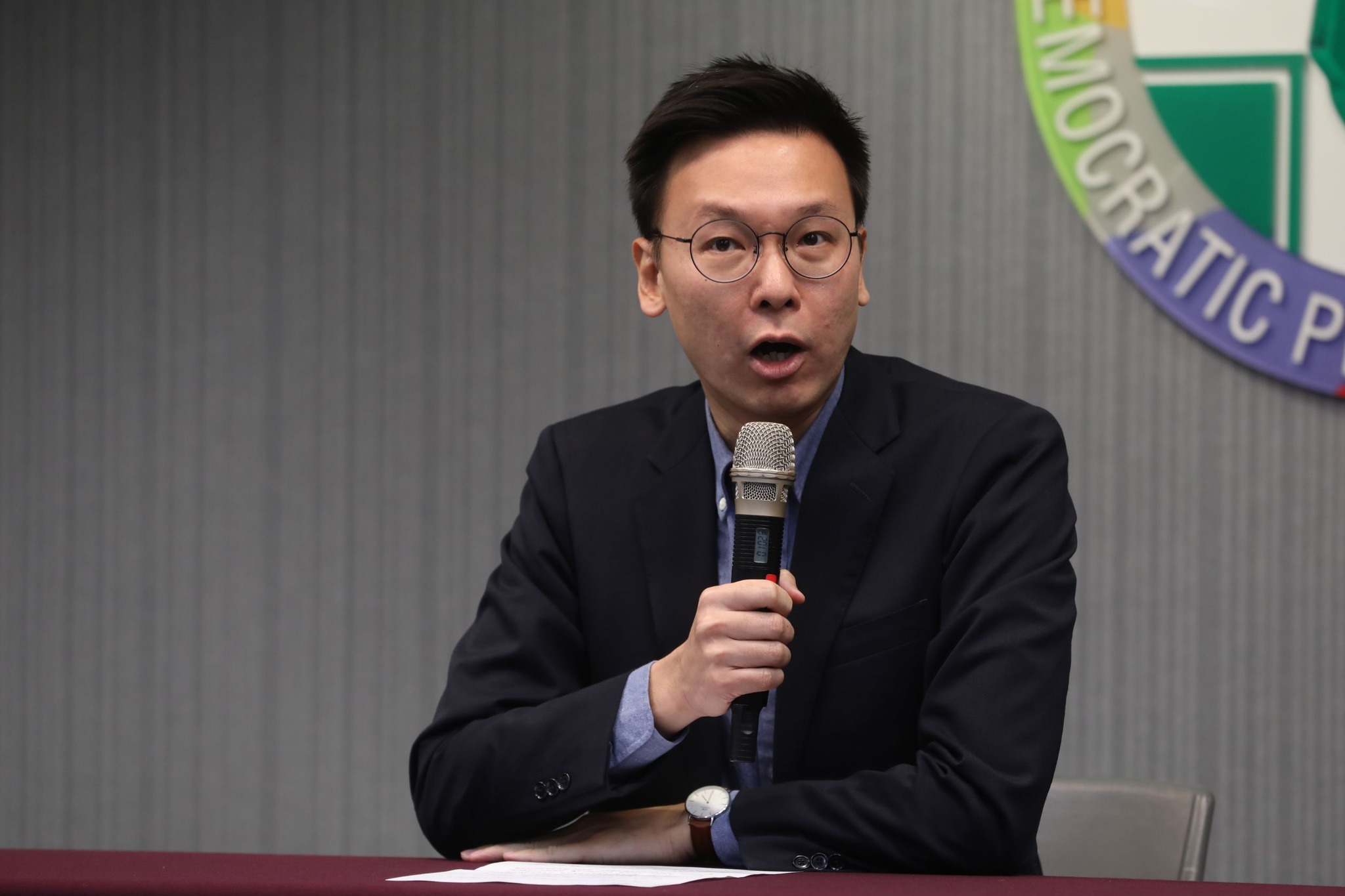 民進黨前副秘書長林飛帆日前剛獲得徵召參選台北市立委選舉，但林飛帆13日宣布退選，盼以更高標準為性平處理負起政治責任。(劉玉秋攝)