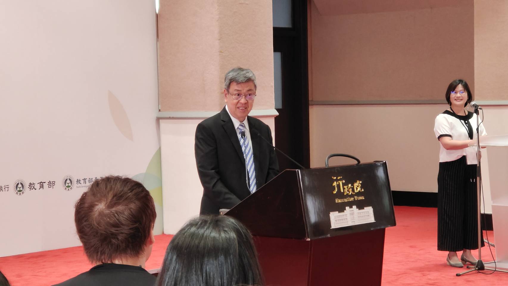 行政院長陳建仁主持行政院青年諮詢委員會第4屆第1次會議。(王韋婷攝)