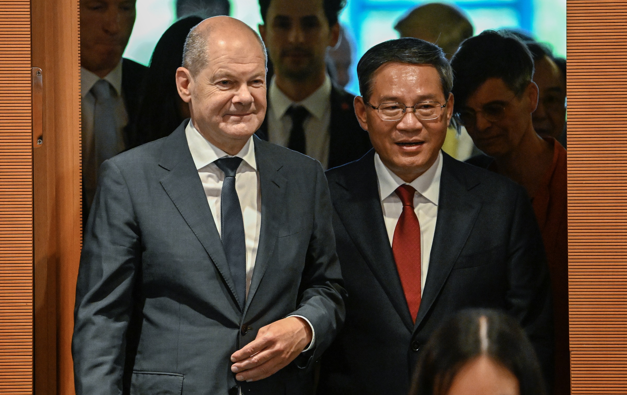德國總理蕭茲(Olaf Scholz)20日與中國國務院總理李強舉行會。(AFP)