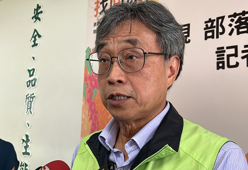 農業部次長陳駿季表示，中國禁台灣芒果一事不符國際規範。(圖：中央社)