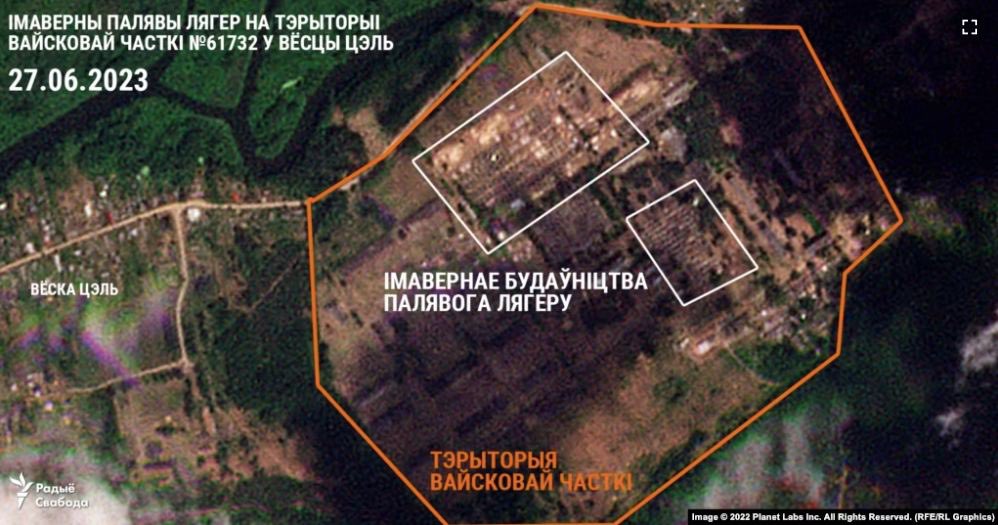 衛星影像顯示，白俄羅斯(Belarus)首都明斯克(Minsk)東南方的一處軍事基地在近日似有新設施設立，這可能是為了瓦格納(Wagner)迅速建造的基地。(圖:推特@revishvilig)