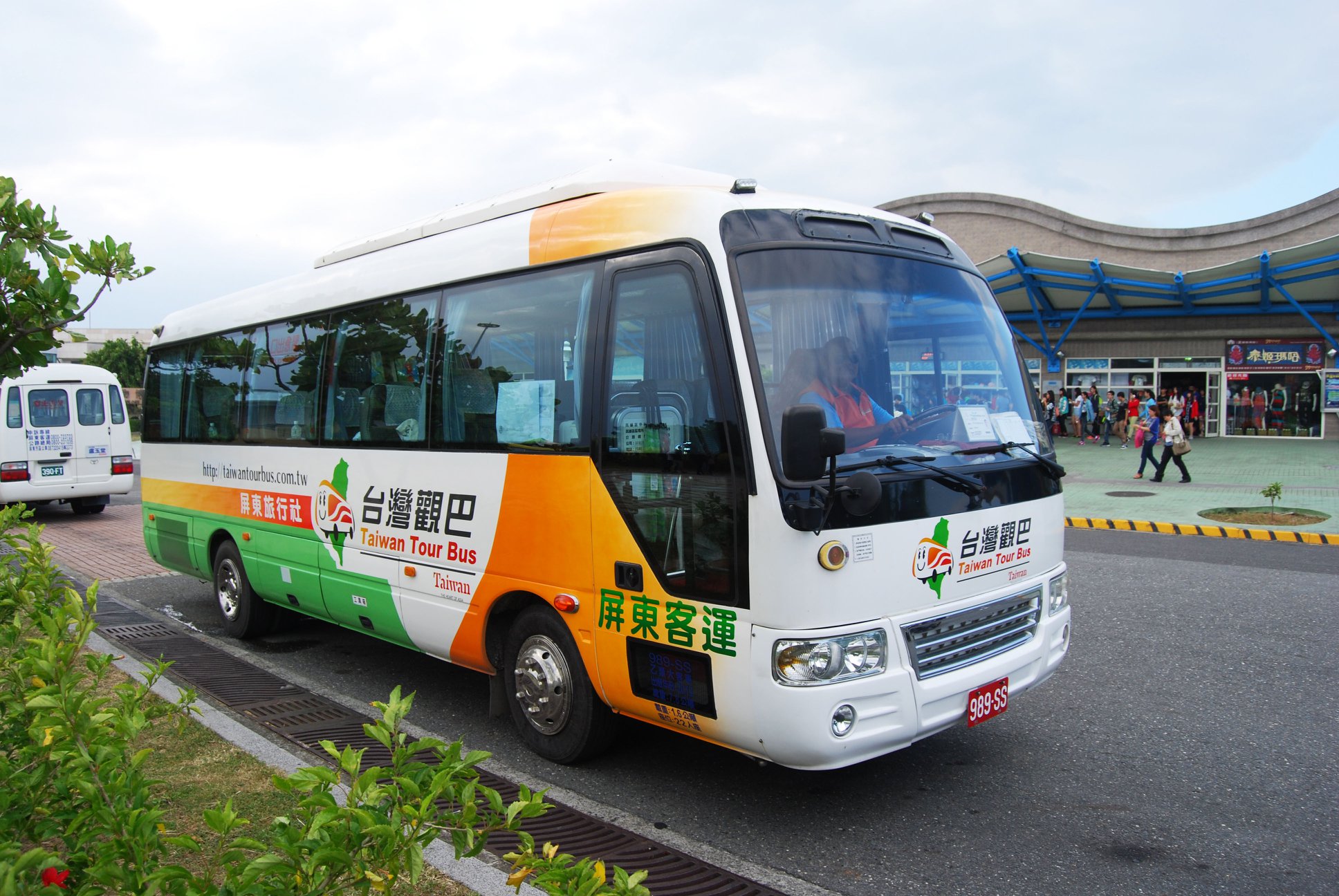 台灣觀巴83條行程 7月起2人同行1人免費。(圖:台灣觀巴提供)