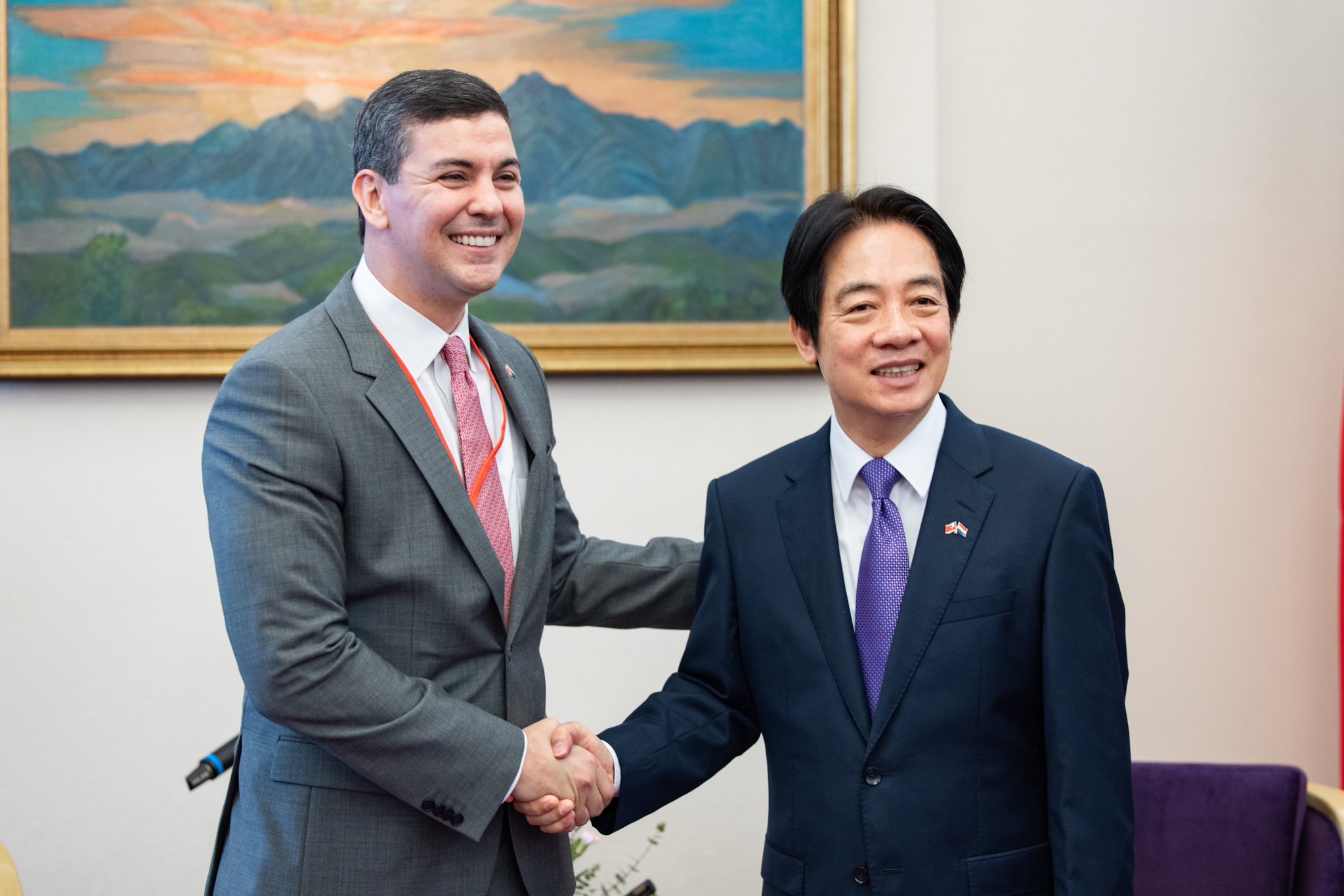 副總統賴清德會晤來訪的巴拉圭總統當選人潘尼亞(Santiago Peña Palacios)。(總統府 提供)