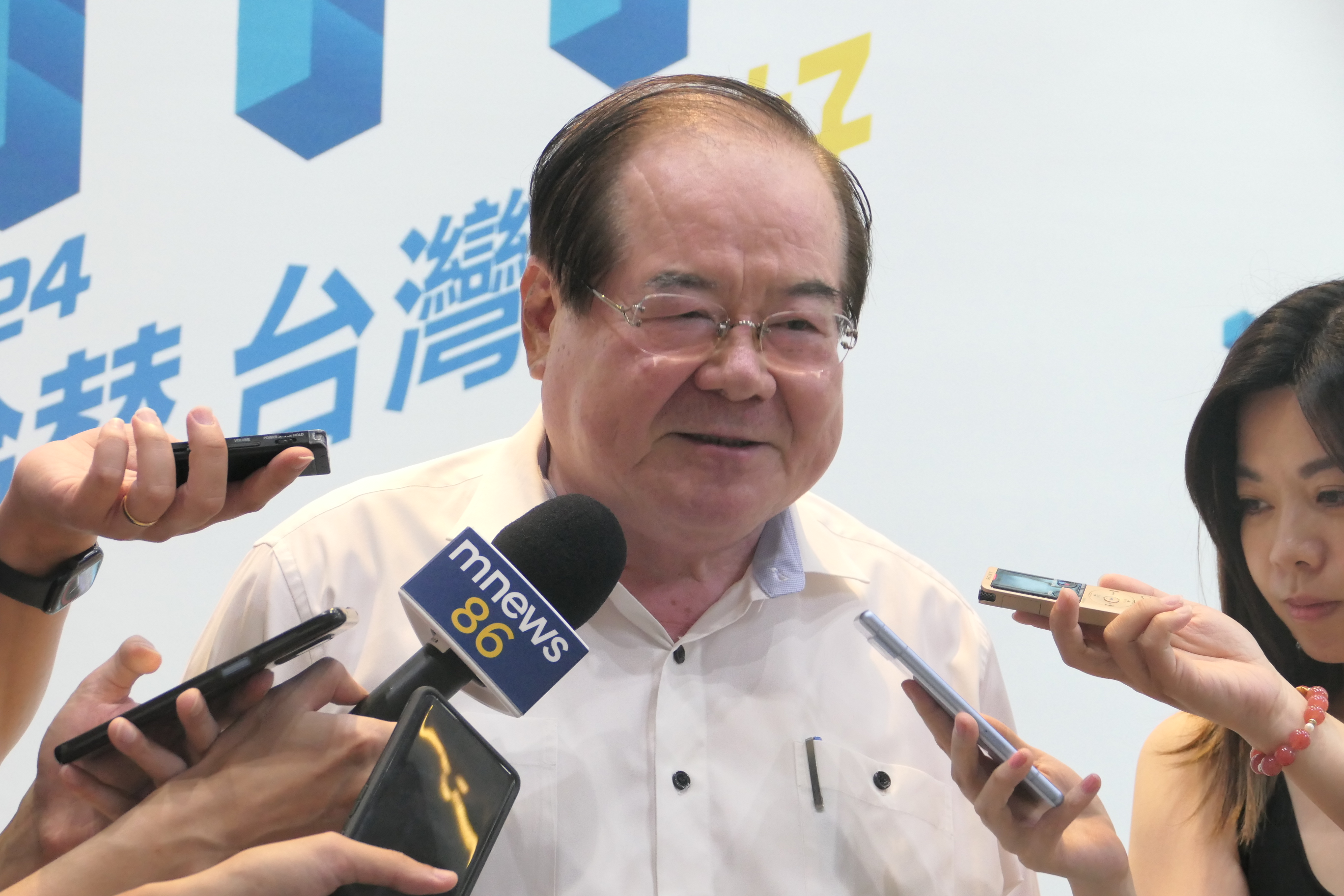 前國民黨秘書長李乾龍今天(24日)接受媒體採訪。(趙婉淳攝)