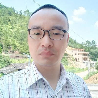 中國人權人士林生亮(圖)雖然流亡荷蘭，但中國對其家人持續監控迫害，連其未成年子女也被控危害國安不給出境。(網路圖片)