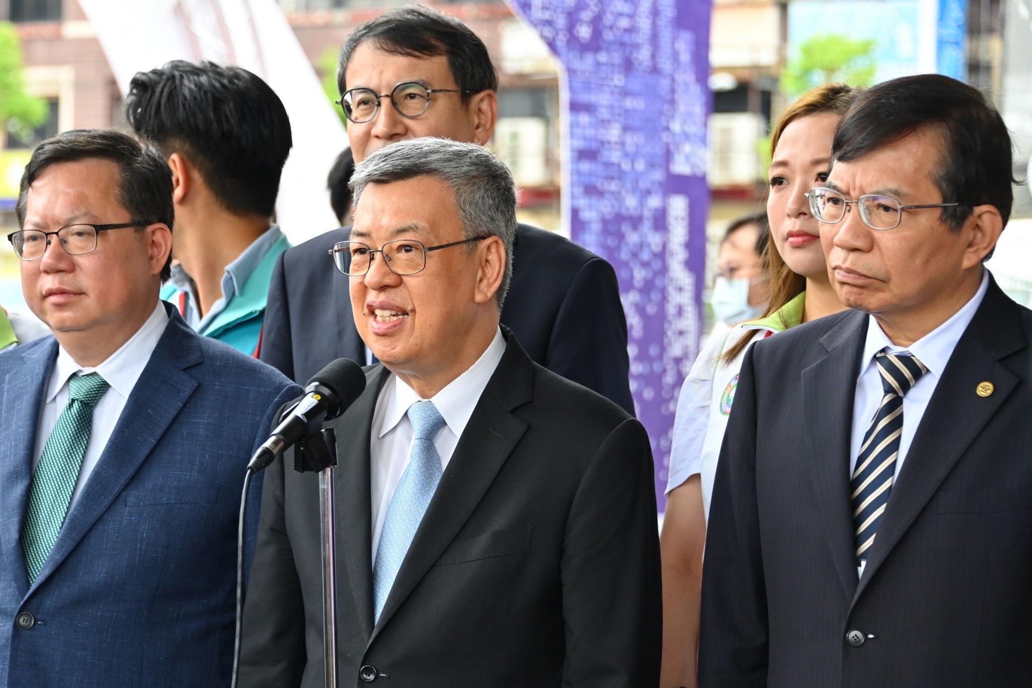 前瞻預算分配引發質疑，行政院長陳建仁表示，預算分配並沒有偏重特定縣市。(行政院提供)