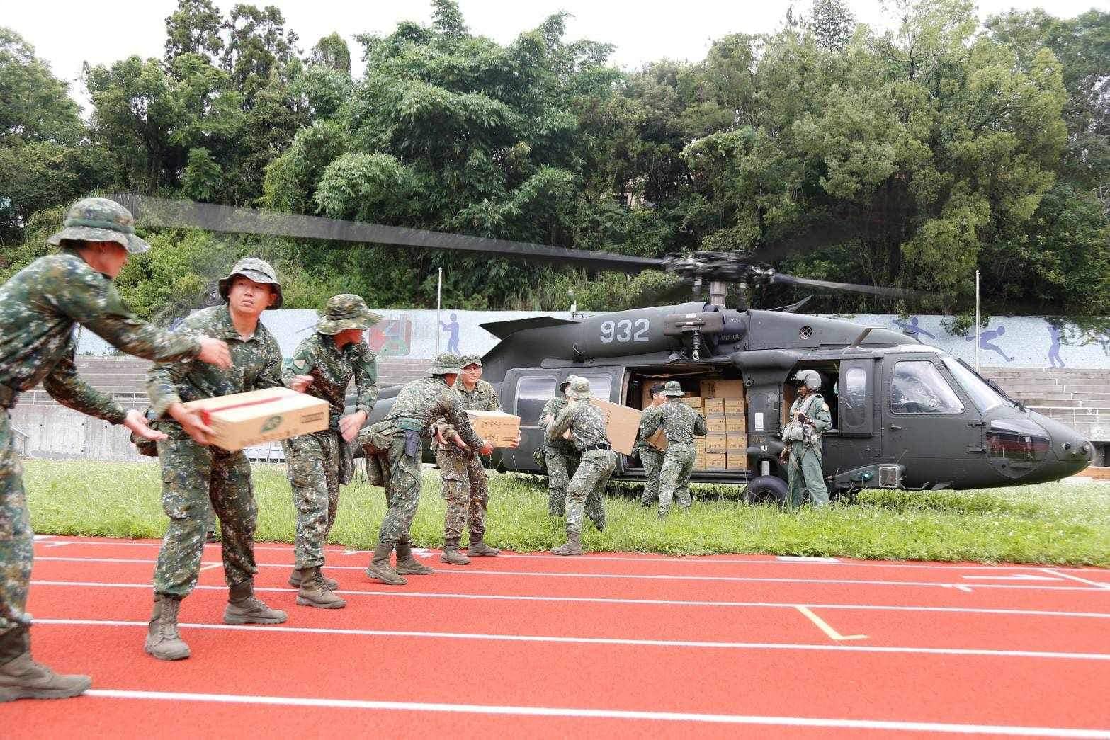 蔡英文總統6日晚間在臉書發文，感謝所有投入救災的人員及國軍。(圖截自Tsai Ing-wen FB)