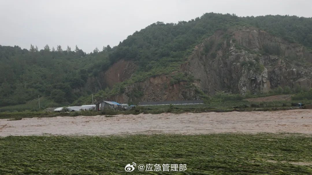 颱風杜蘇芮(Typhoon Doksuri)造成的洪災，在中國吉林省舒蘭市造成慘重災情。(微博)
